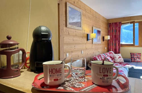 Les Bruyeres Apartment | (AC.306) Spacious ski-in ski-out T2 in the heart of Menuires