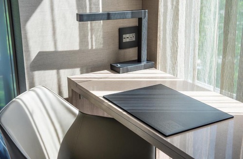 Cleveland Circle Hotel | AC Hotel by Marriott Boston Cleveland Circle