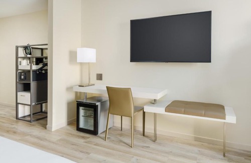 Redevelopment Area Hotel | AC Hotel by Marriott Naples 5th Avenue