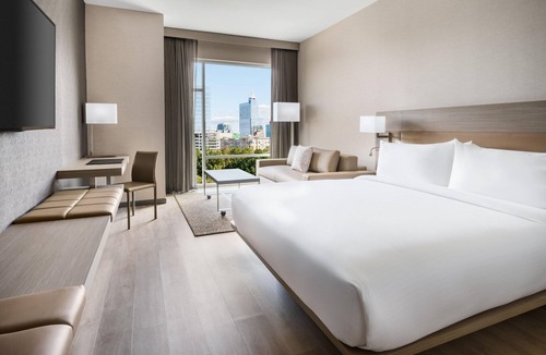 Southwest Raleigh Hotel | AC Hotel by Marriott Raleigh Downtown