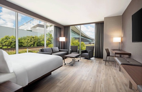 Downtown Pittsburgh Hotel | AC Hotel Pittsburgh Downtown
