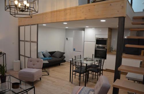 Centre Ville Apartment | Acacia