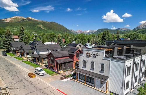 Crested Butte House | Academy Place | King's Crown
