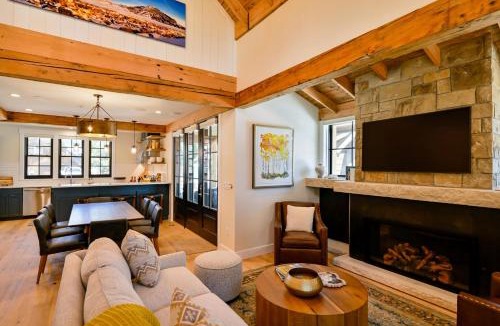 Crested Butte House | Academy Place | Valerian