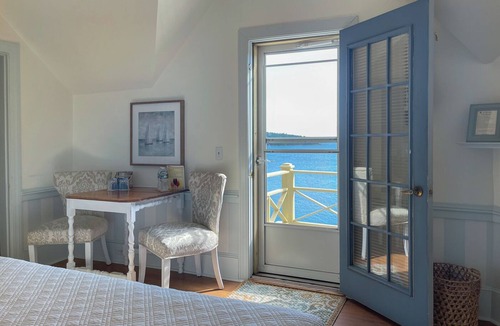 Sullivan Bed & Breakfast | Acadia Bay Inn
