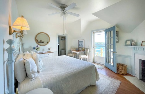 Sullivan Bed & Breakfast | Acadia Bay Inn