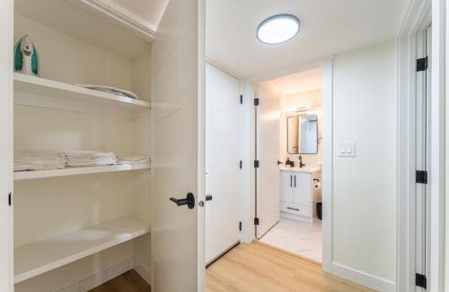 Southeast Calgary Apartment | Acadia Oasis