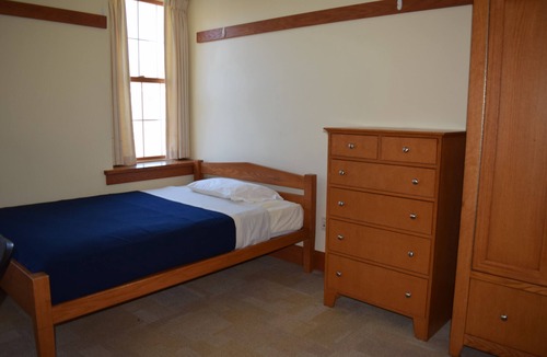 Wolfville Hotel | Acadia University