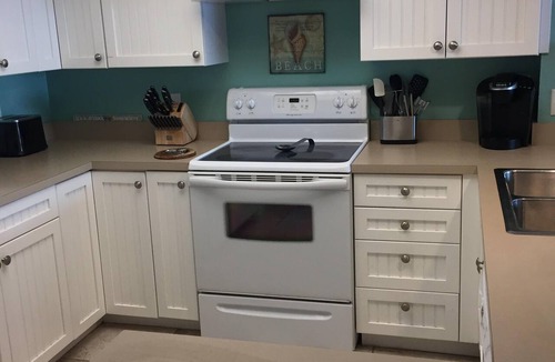 Madeira Beach Condo | Accepting bookings .Amazing view. Family friendly with amenities.