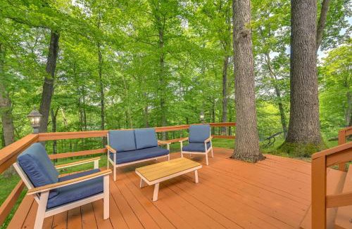 Leitchfield House | Access to Rough River Lake! Family Home w/Deck