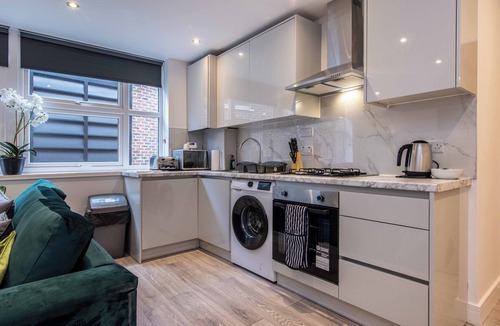 Basingstoke Apartment | Accessible 2-Bed Apartment in Central Basingstoke