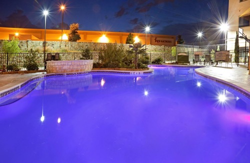 Irving Apartment | Accessible 2BR Suite w/Work Desk | Free Breakfast