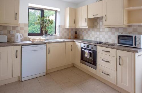 Mayfield House | Accessible 4-Bed Barn Sleeps 8 - Farm Stay