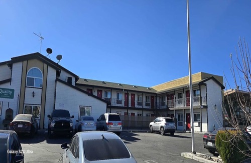 Victorville Apartment | Accessible Queen Bed|Nsmk