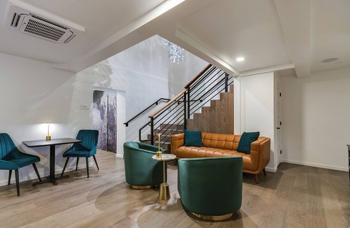 San Angelo Hotel | Accessible Queen Room with Modern Comforts – Ideal for Relaxing Getaways!