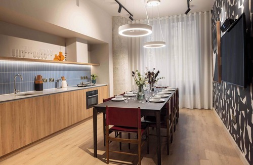 East Acton Apartment | Accessible Studio | Step-Free + Gym | StayCozy
