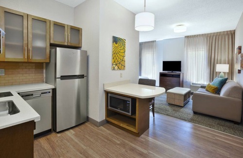 Columbia Apartment | Accessible Studio Suite w/Breakfast Included, Near Mizzou