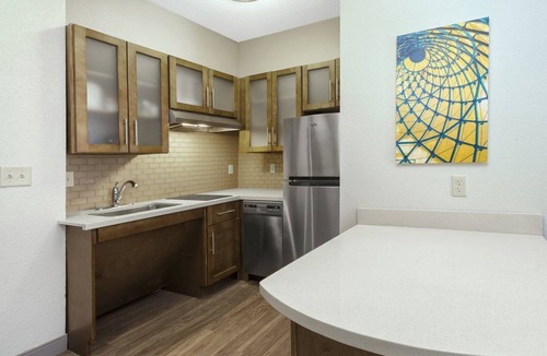 Columbia Apartment | Accessible Studio Suite w/Breakfast Included, Near Mizzou