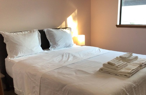 Columbia City House | Accessible units @ the center of COLUMBIA CITY