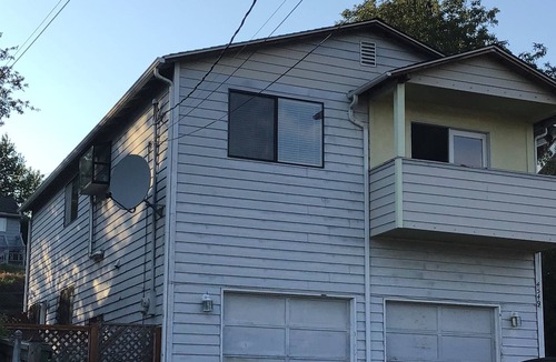 Columbia City House | Accessible units @ the center of COLUMBIA CITY