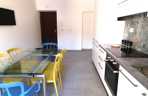 Monterotondo Apartment | Accogliente Appartamento Vicino Roma per Coppie e Famiglie, Nuovo