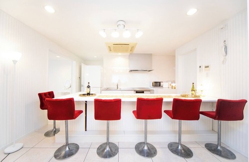 Awaji Apartment | Accommodates 10 people A spacious facility convenient for dining in Awaji City Kuruma 95/Awaji Hyōgo