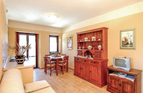 Apecchio Apartment | Accommodation in a cave with hot tub