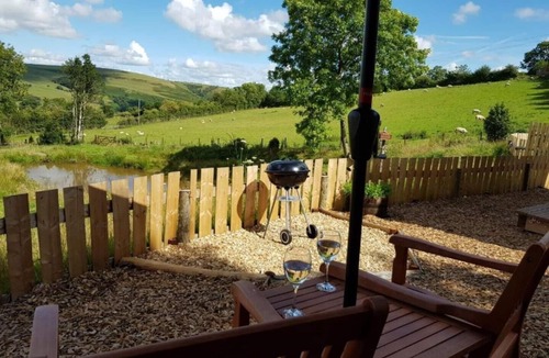 Newcastle-on-Clun Cabin | Accommodation