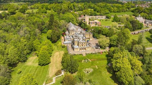 Royal Tunbridge Wells House | Accommodation at Salomons Estate
