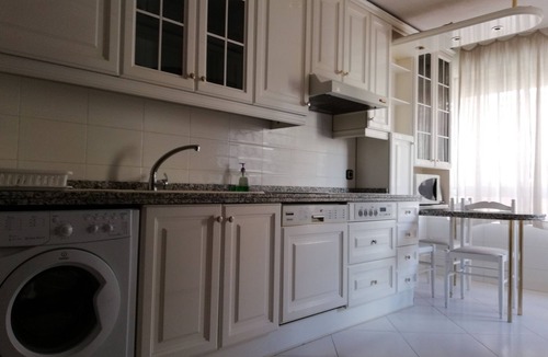 Leon House | ACCOMMODATION LEON ARENA VUT-LE013