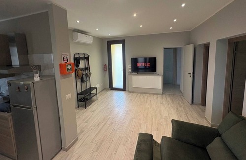 Lomazzo Apartment | Accommodation located 26 km from Milan, 9.9 km from Como and 15 km from Switzerland.