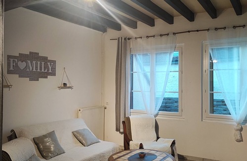 Maligny House | Accommodation near Chablis (WIFI)