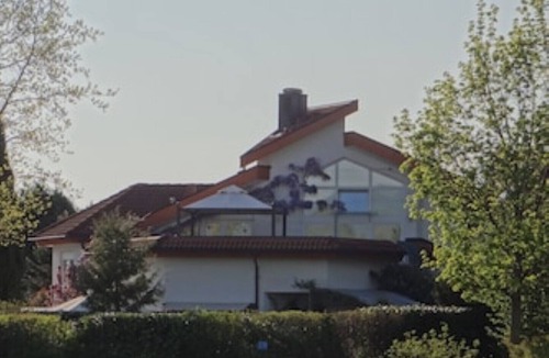 Hugstetten Apartment | Accommodation near Freiburg - Comfortable living at Feldschlösschen in March