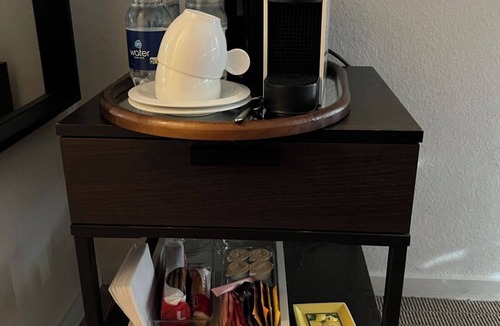 Harmonie Hotel | Accommodation with private bathroom, TV & WiFi - Quiet in Antwerp