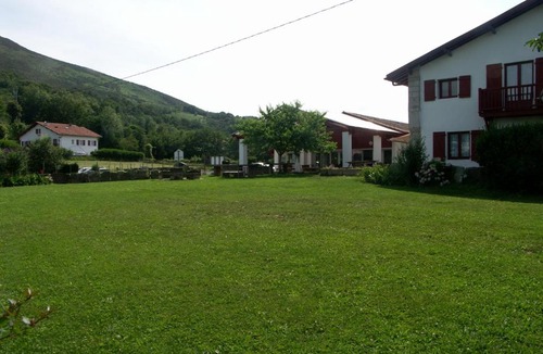 Ascain Hotel | Achafla Baita