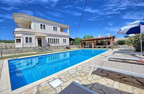 Acharavi Villa | Acharavi Beach Villa - Luxury Seaside Villa Rental in Acharavi, Island of Corfu.
