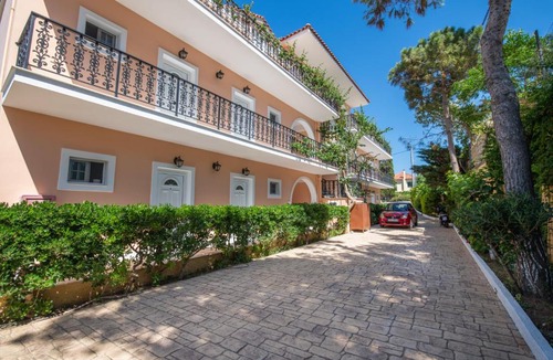 Amoudi Apartment | Achillion Apartments & Studios