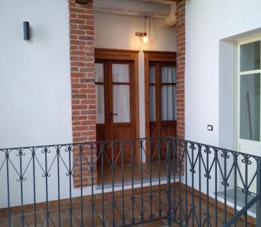 Montalenghe House | Acini Sparsi