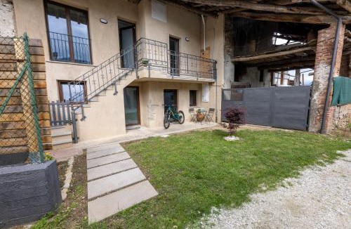 Roccasparvera House | Acochì