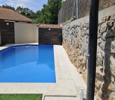 Sotillo de la Adrada House | Acogedor chalet con jardín ideal para desconectar