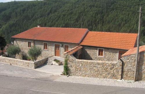 Figueiro dos Vinhos House | ACOLINA