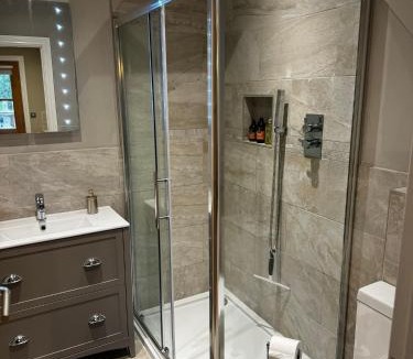 Alton Apartment | Acorns, in the picturesque village of Lower Froyle