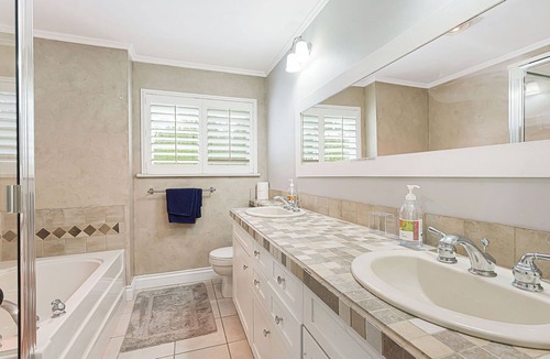 Surrey House | Acreage Idyll: An Elysian Haven