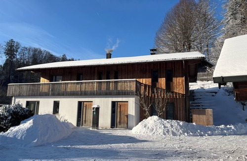 Marquartstein Apartment | Active in the Achental, 93 m² for 1-6 persons, eat-in kitchen, 2 bedrooms, shower/WC, WLAN, terrace