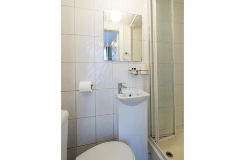 Acton Apartment | Acton Central Studios