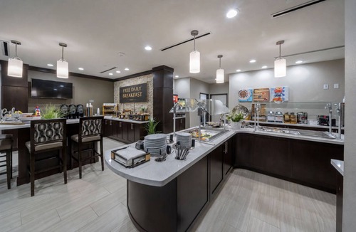 Baytown Apartment | ADA Studio Suite w/Full Kitchen & Free Breakfast