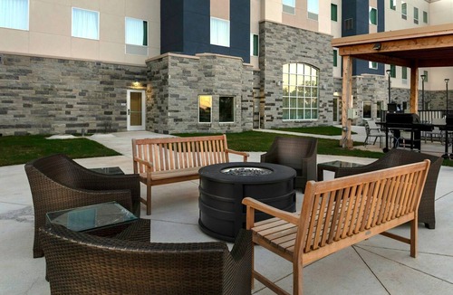 Cedar Park Apartment | ADA Suite w/Pool Access | Breakfast Included