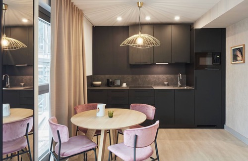 Veielbrunnen Hotel | Adagio Stuttgart Neckarpark