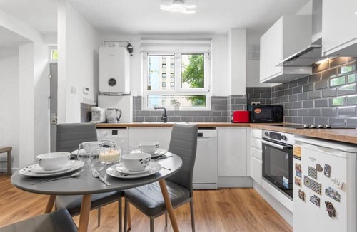 Golborne Apartment | Adair Road, Kensington and Chelsea, London, W10 5DY