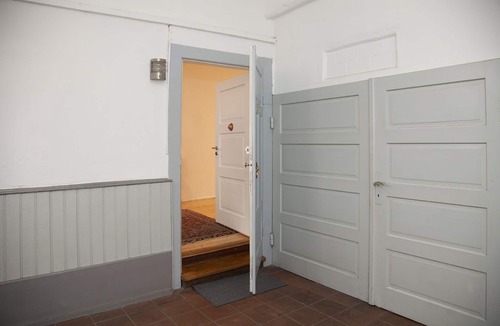 Old Town Apartment | ADAM & EVA ABSOLUTELY CENTRAL
